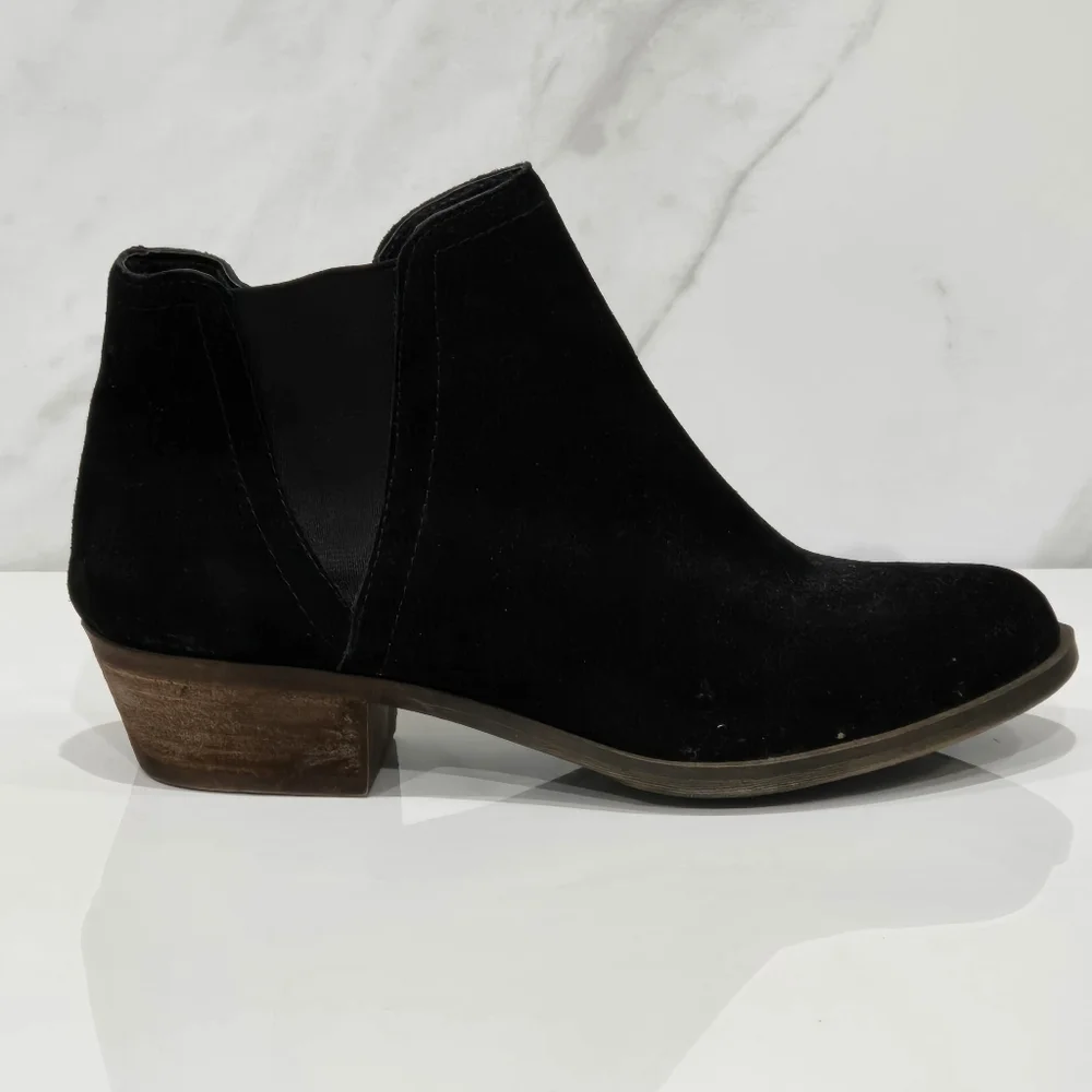 Kensie | Garry Black suede stacked heel booties size 8
